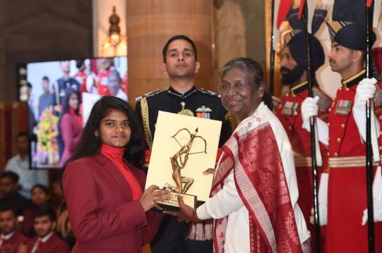 HCL Foundation Sports Scholar Jerlin Anika receives Arjuna Award 2022